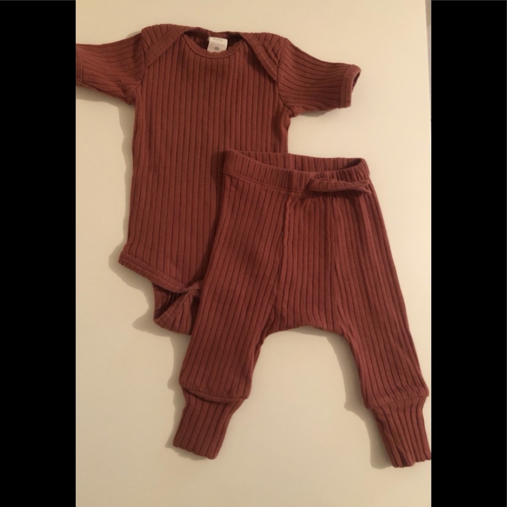 COPY - Bodysuit and pants